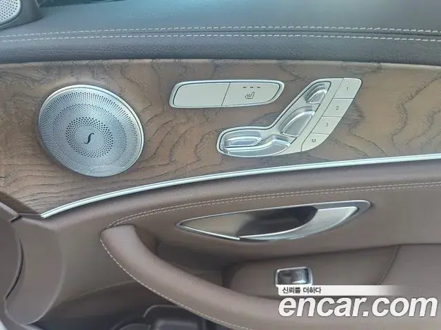 Mercedes-Benz E-Class 2018 — Фото 19/20
