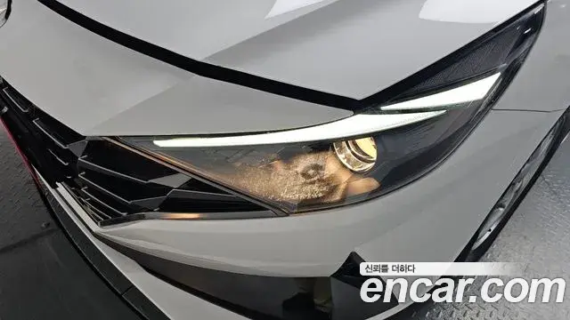 Hyundai The New Avante Hybrid 2020 — ფოტო 18/32