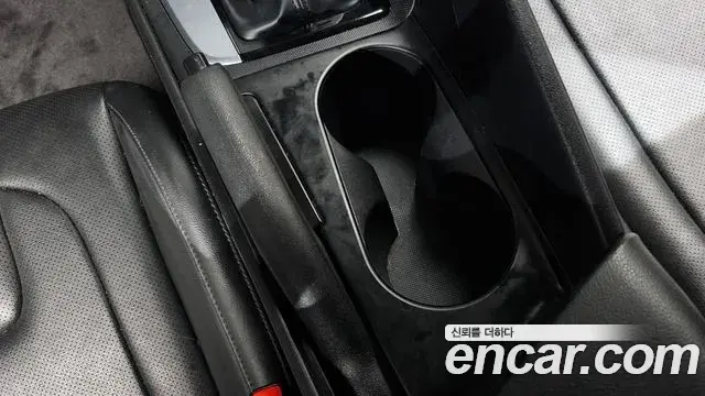 Hyundai The New Avante Hybrid 2020 — ფოტო 32/32