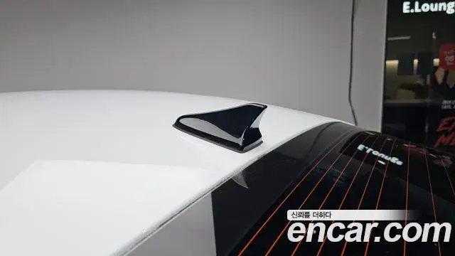 Hyundai The New Avante Hybrid 2020 — ფოტო 30/32