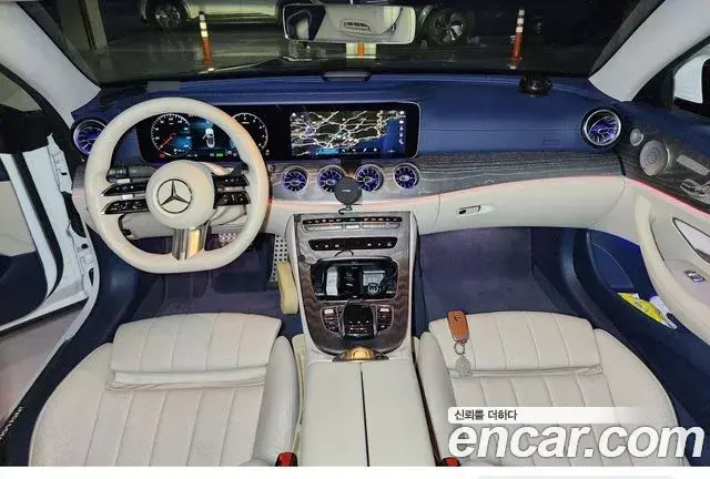 Mercedes-Benz E-Class 2023 — ფოტო 3/14