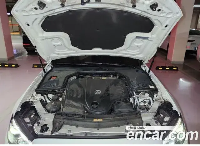 Mercedes-Benz E-Class 2023 — ფოტო 2/14