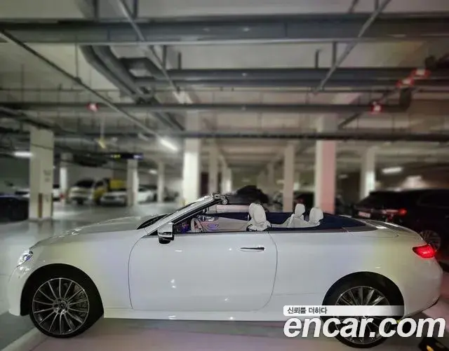 Mercedes-Benz E-Class 2023 — ფოტო 7/14