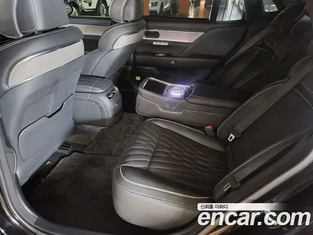 Genesis G90 2022 — ფოტო 16/20