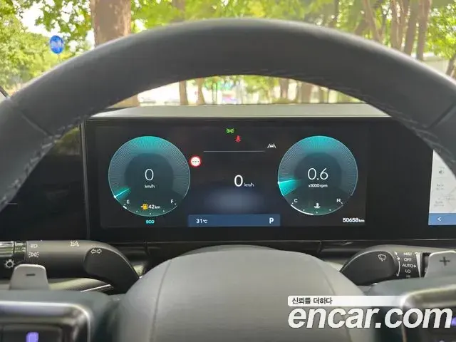 Hyundai Grandeur Hybrid 2023 — ფოტო 10/18