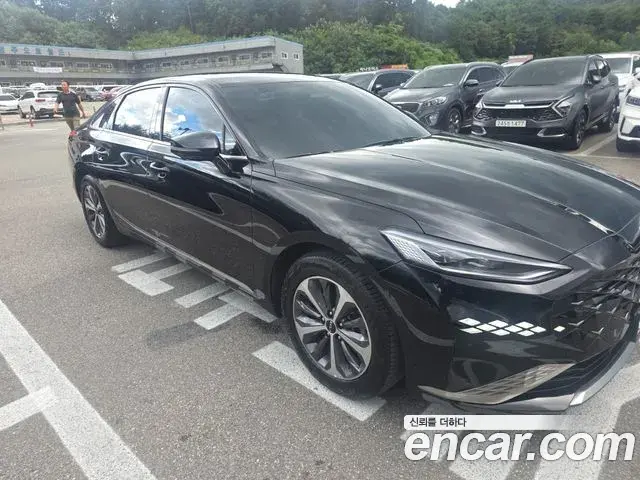 Kia K8 2022 — Şəkil 16/20