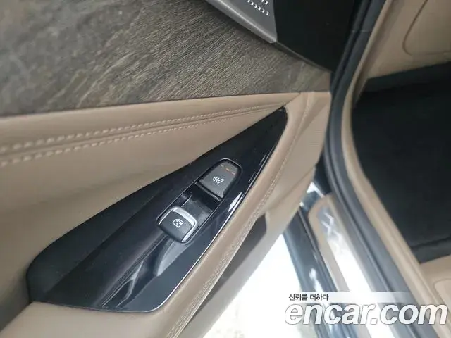 Kia K8 2022 — Şəkil 19/20