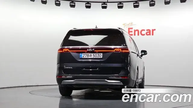 Kia Carnival 2022 — Şəkil 11/30