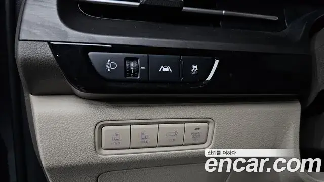 Kia Carnival 2022 — Şəkil 24/30
