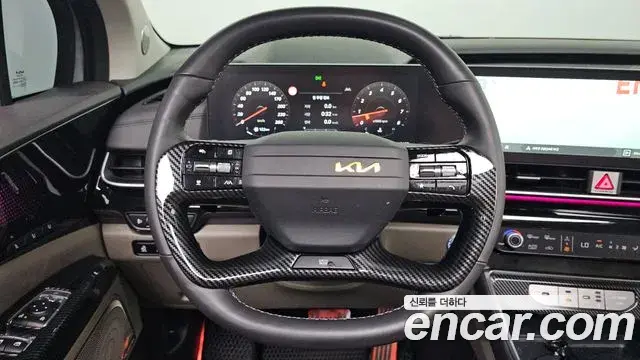 Kia Carnival 2025 — Şəkil 17/20