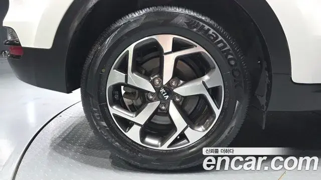 Kia Sportage The Bold 2021 — ფოტო 16/30