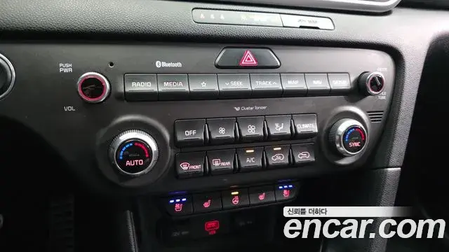 Kia Sportage The Bold 2021 — ფოტო 10/30