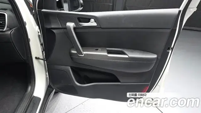 Kia Sportage The Bold 2021 — ფოტო 26/30