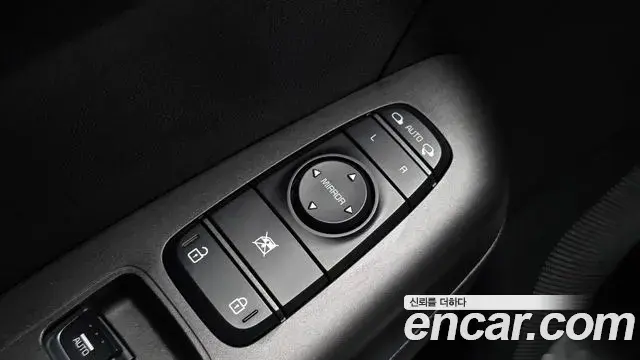 Kia Sportage The Bold 2021 — ფოტო 18/30