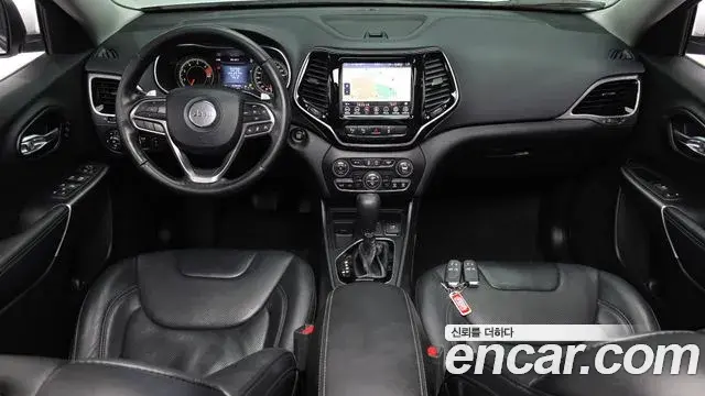 Jeep Cherokee 2021 — Photo 21/33