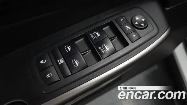 Jeep Cherokee 2021 — Photo 17/33