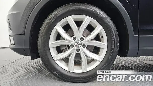 Volkswagen Tiguan 2020 — Şəkil 1/20