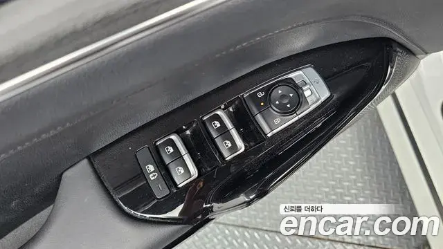 Kia K5 2023 — Photo 4/32