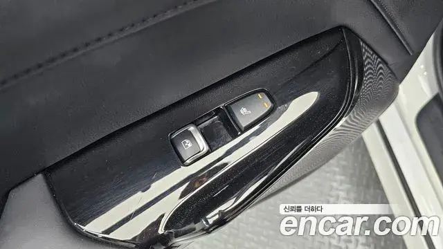 Kia K5 2023 — Photo 19/32