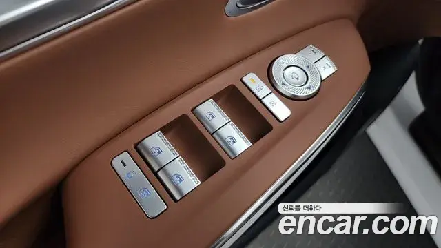 Genesis GV70 2025 — Şəkil 26/35