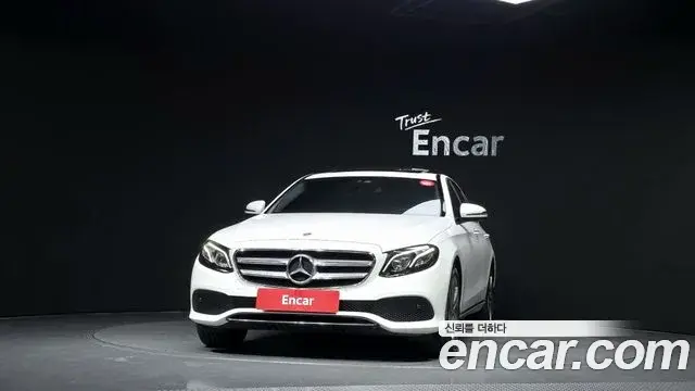 Mercedes-Benz E-Class 2018 — Фото 3/20