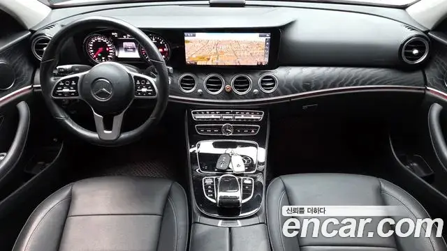Mercedes-Benz E-Class 2018 — Фото 7/20