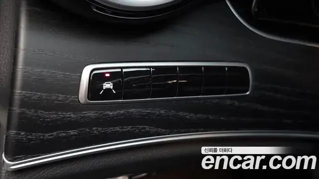 Mercedes-Benz E-Class 2018 — Фото 16/20