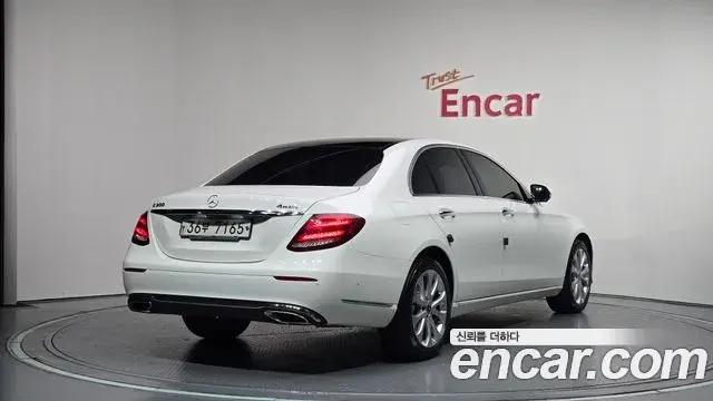 Mercedes-Benz E-Class 2019 — Şəkil 5/20