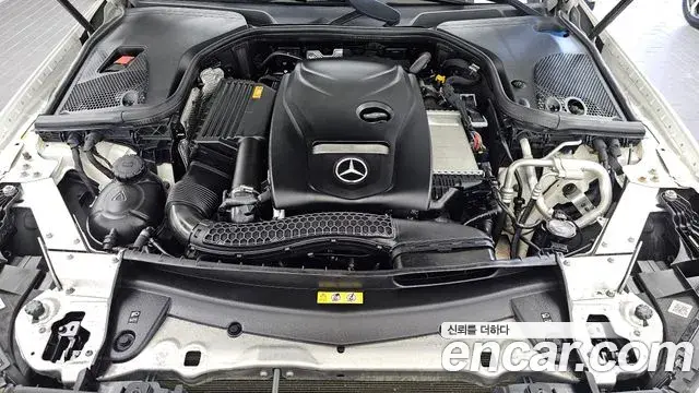 Mercedes-Benz E-Class 2019 — Şəkil 7/20