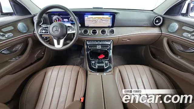 Mercedes-Benz E-Class 2019 — Şəkil 9/20