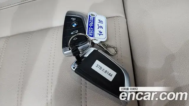 BMW 3 Series 2020 — Photo 22/36