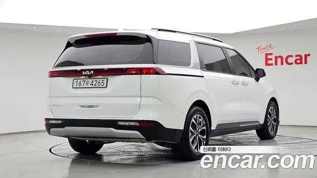 Kia Carnival 2023 — Şəkil 1/20