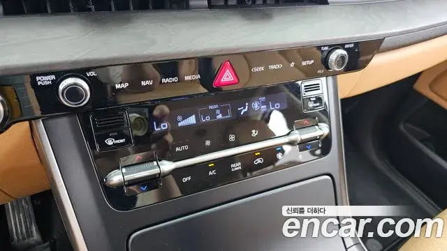Kia Carnival 2023 — Şəkil 4/20