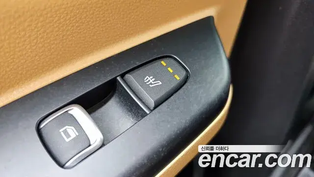 Kia Carnival 2023 — Şəkil 8/20