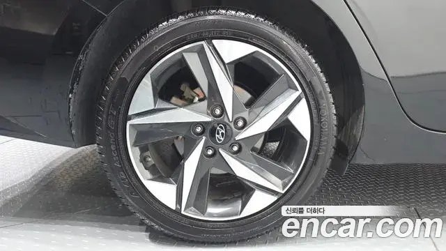 Hyundai The New Avante Hybrid 2020 — ფოტო 26/34