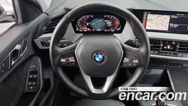 BMW 1 Series 2021 — ფოტო 12/20