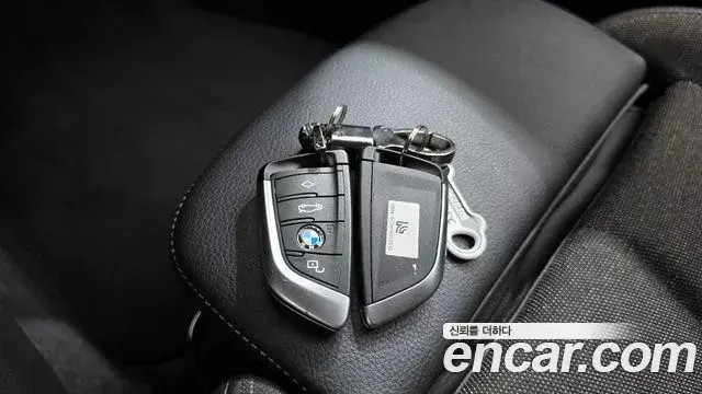BMW 1 Series 2021 — ფოტო 5/20