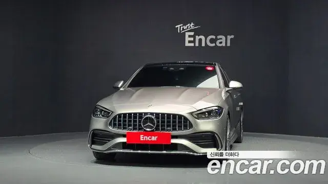 Mercedes-Benz C-Class 2022 — ფოტო 28/31