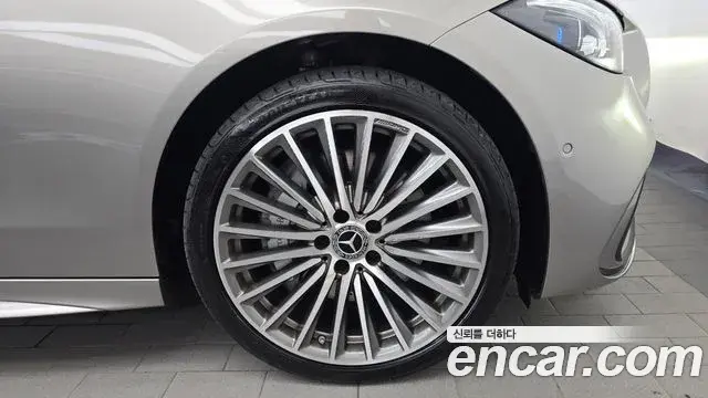 Mercedes-Benz C-Class 2022 — ფოტო 1/31