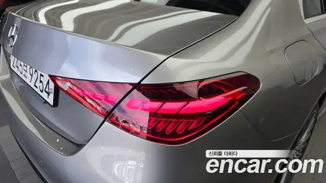 Mercedes-Benz C-Class 2022 — ფოტო 25/31