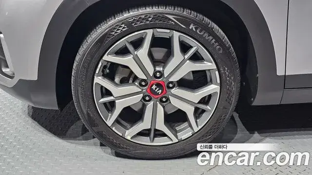Kia Seltos 2020 — Photo 1/33