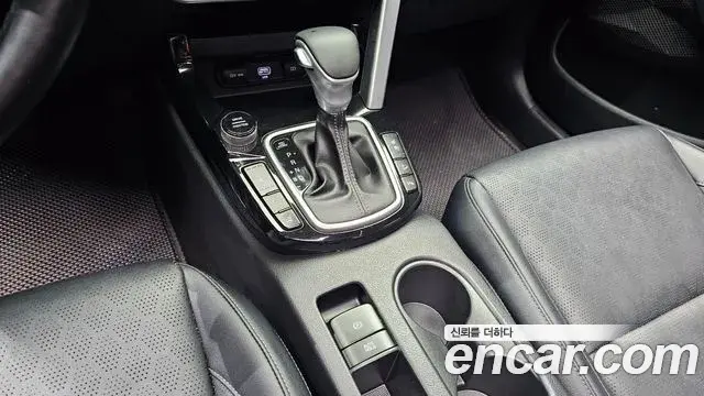 Kia Seltos 2020 — Photo 18/33
