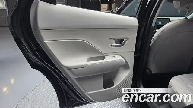 Hyundai Kona Hybrid 2023 — Şəkil 12/32