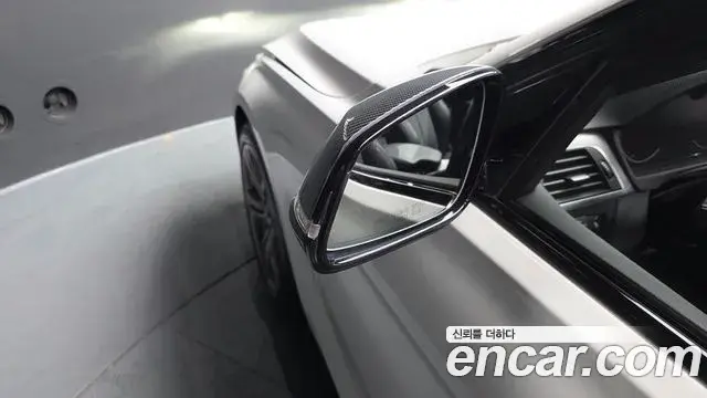 BMW 3 Series 2018 — Şəkil 29/39