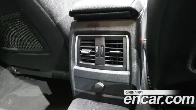 BMW 3 Series 2018 — Şəkil 3/39