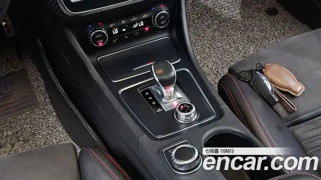 Mercedes-Benz A-Class 2018 — ფოტო 5/20