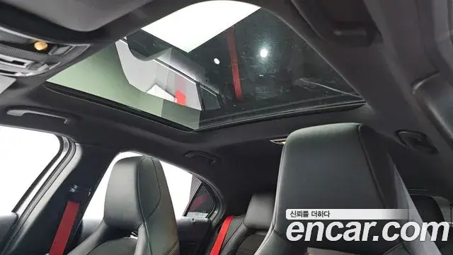 Mercedes-Benz A-Class 2018 — ფოტო 14/20