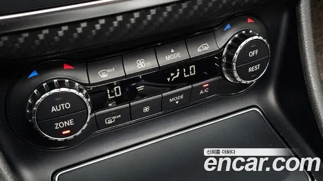 Mercedes-Benz A-Class 2018 — ფოტო 7/20