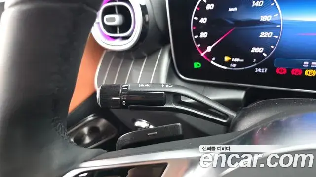Mercedes-Benz GLC-Class 2024 — Photo 15/31