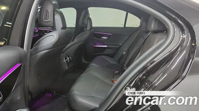 Mercedes-Benz C-Class 2023 — Фото 12/20